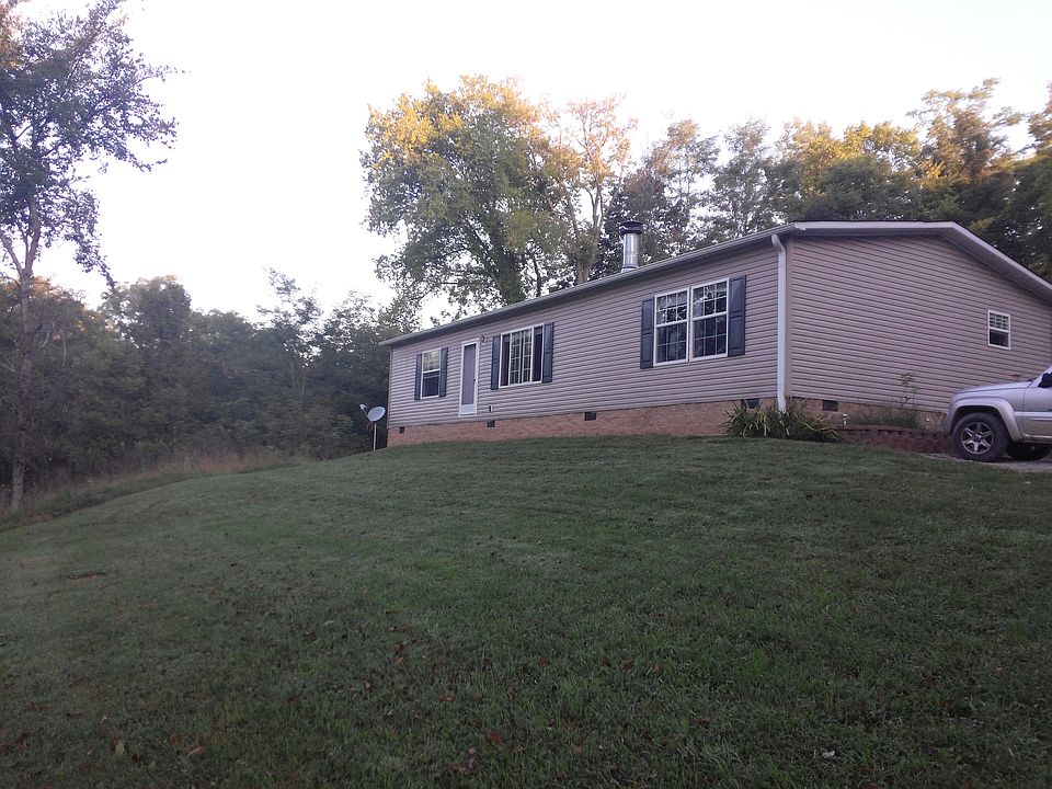 2nd image of 628 Finnell Pike