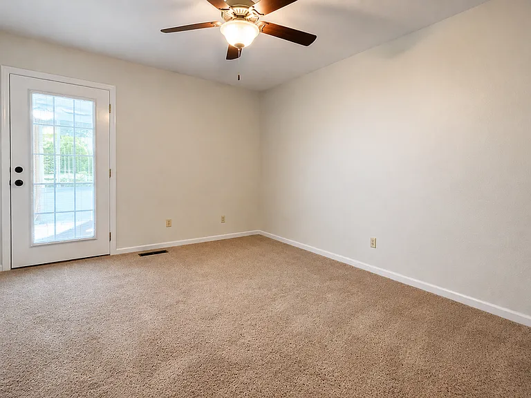 8006 Wilnoty Dr — Photo 7