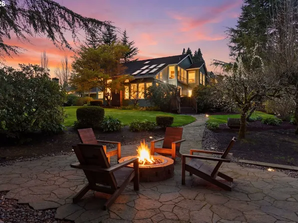 14300 SW Hazel Hill Dr, Portland, OR 97224