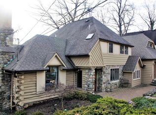 29 Oakwood Trl, Sparta, NJ 07871