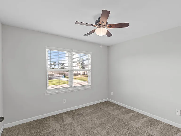 719 Addor Dr — Photo 25