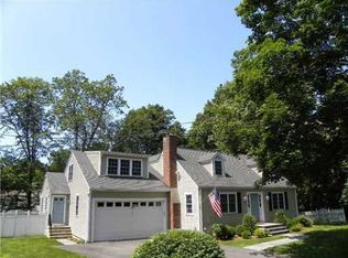 9 Thomasina Ln, Darien, CT 06820