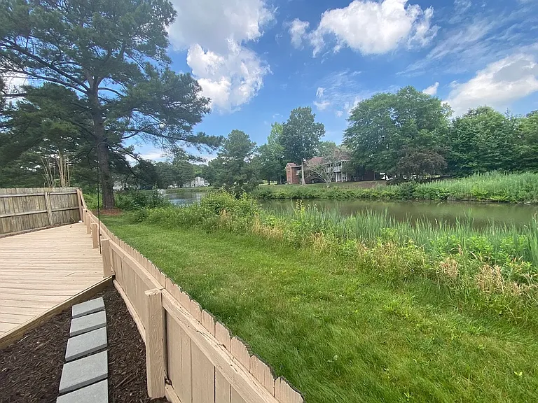 977 Water Oak Ct — Photo 60