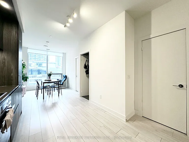 15 Mercer St #818 — Photo 5