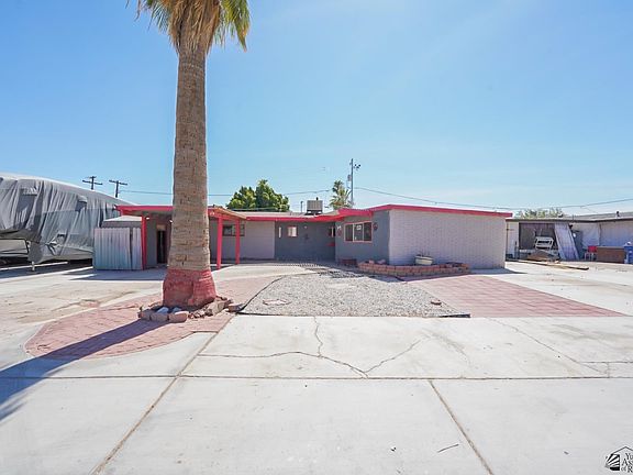 2nd image of 2949 S Ivy Ln
