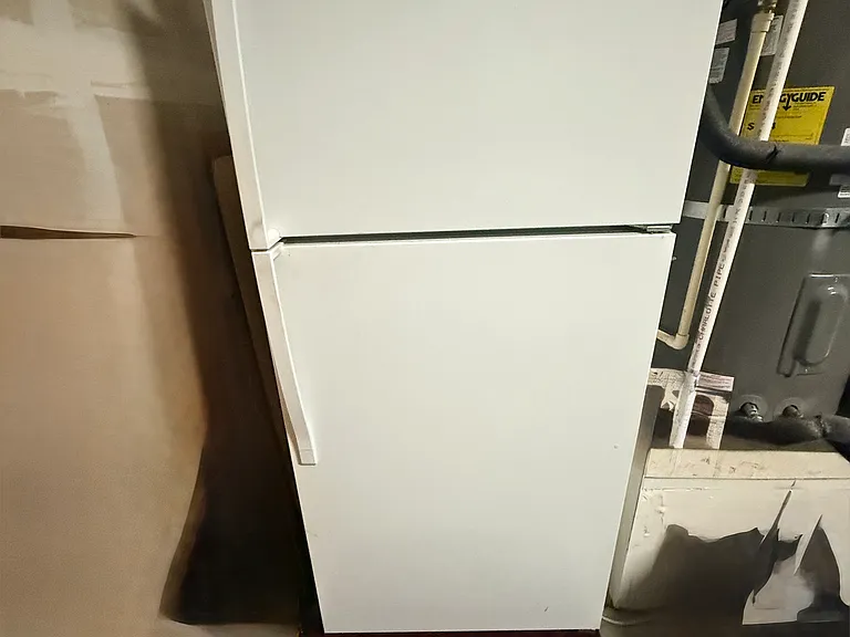 Extra fridge & Freezer space located in the garage