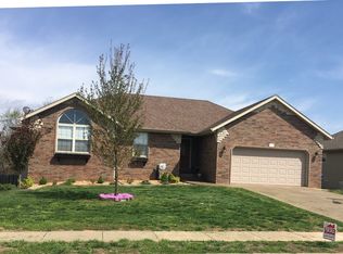 511 E Logan St, Willard, MO 65781