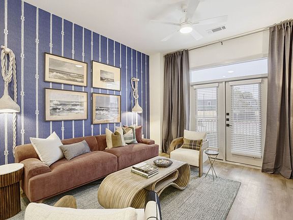 4th image of 10715 Garland Rd #1206