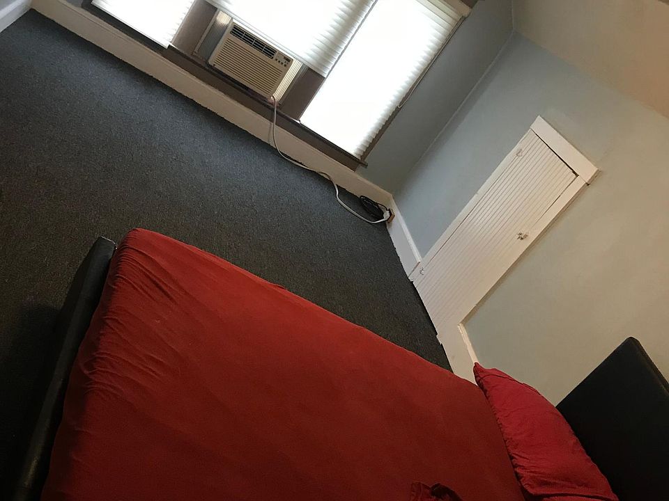 2nd image of 1209 Rutger St #3