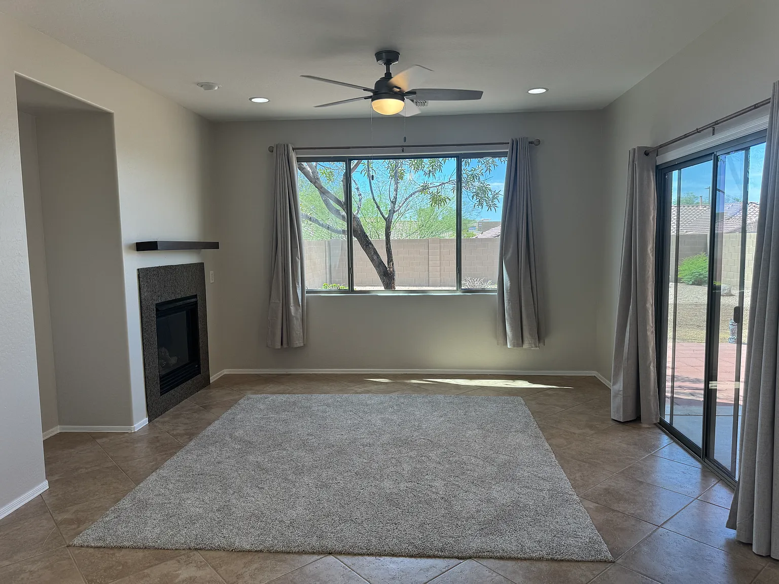 4 bed, 2.5 bath, 1965 sqft, $2,350 — Photo 3