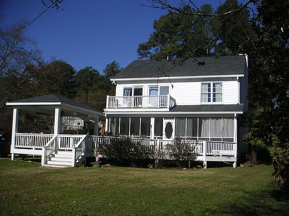 5th image of 950 Lake Dr
