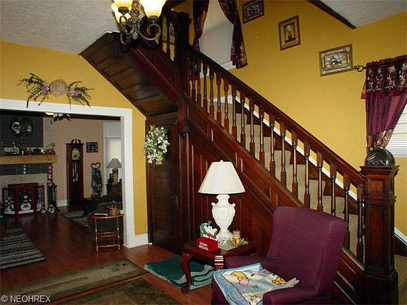 3rd image of 1604 Charles St