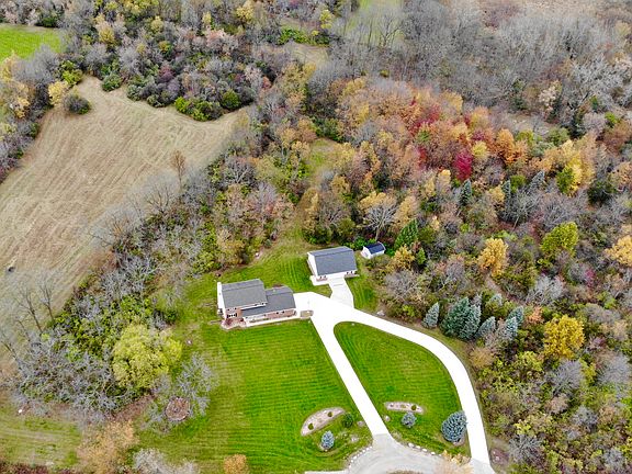 2nd image of 4984 Hobbiton Ln