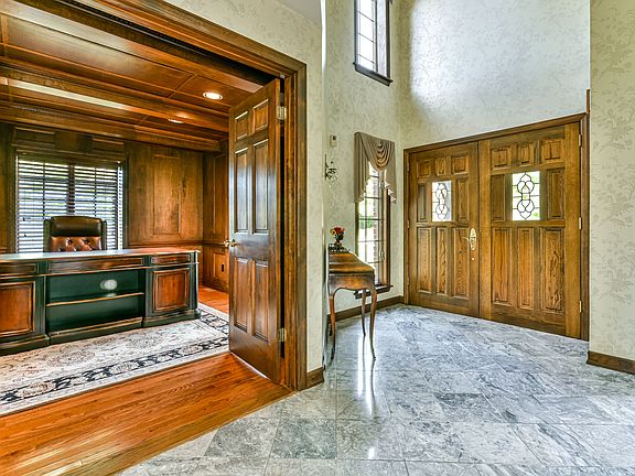 4th image of 3132 Tall Oak Dr