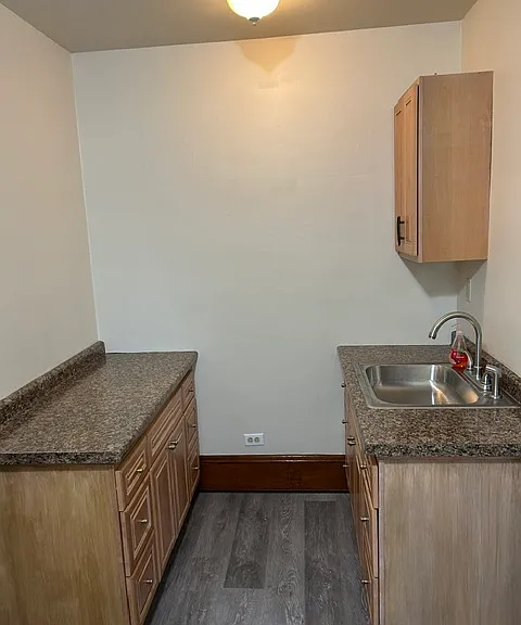 204 Park Ave #2-B — Photo 3