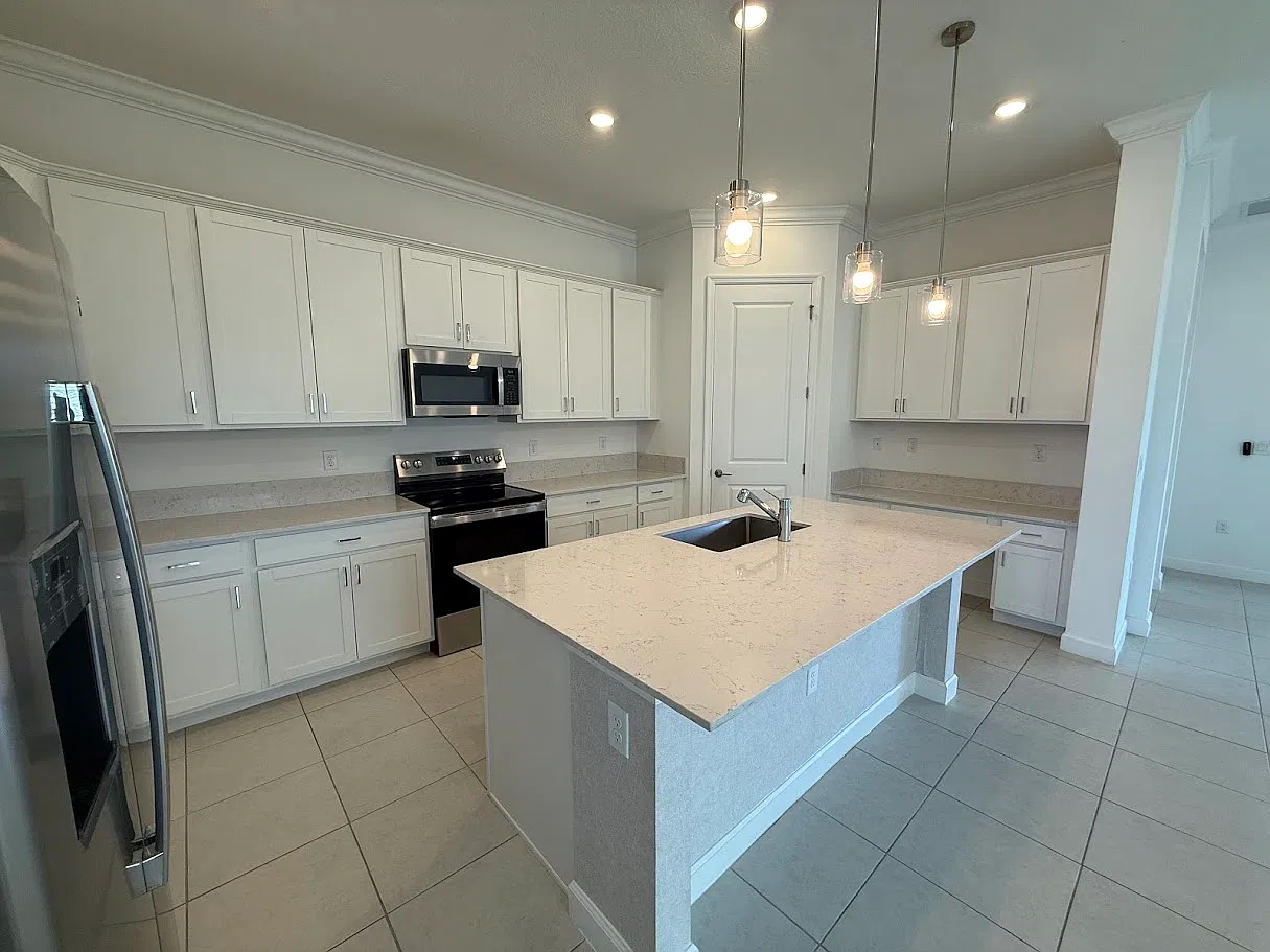 1217 Southeast Crosswood Way - 1 — Photo 2