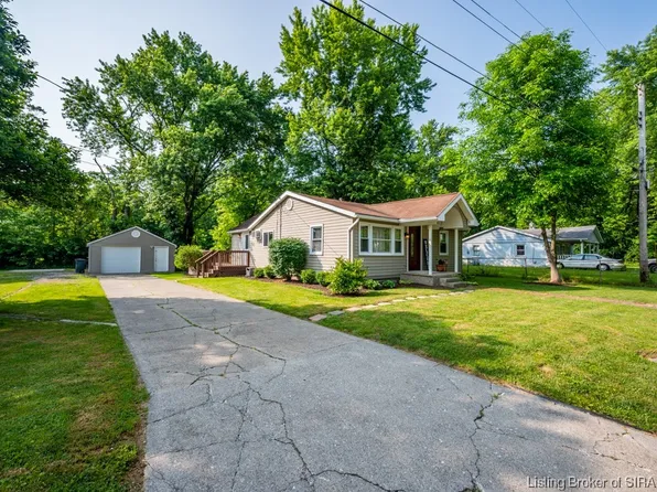 214 Starlight Drive, Clarksville, IN 47129