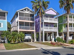 589 1st St, Cedar Key, FL 32625