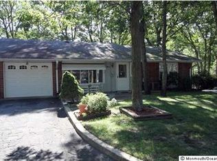 182A Sterling Ct, Lakewood, NJ 08701