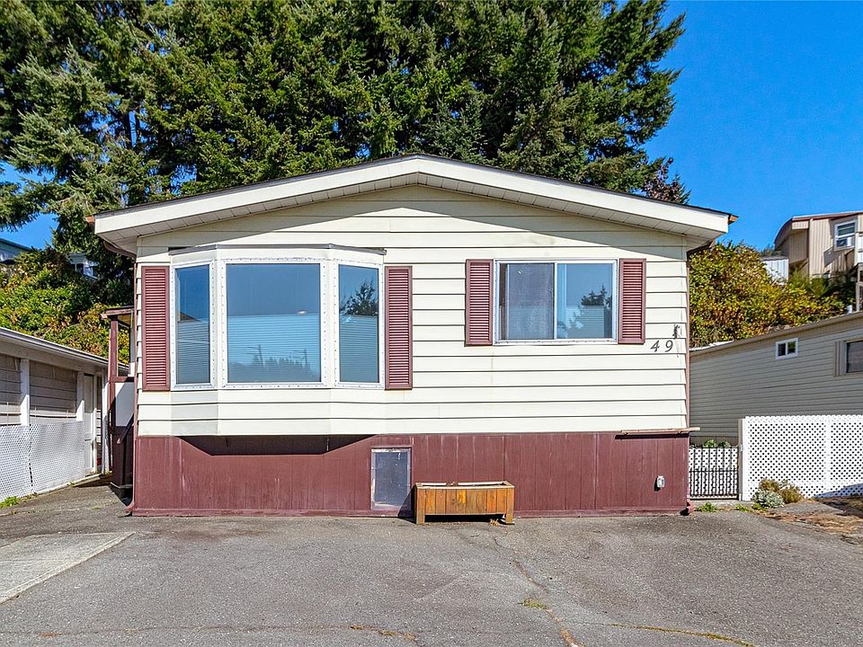 1st image of 2847 Sooke Lake Rd #49