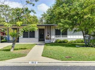1912 W Saint Johns Ave, Austin, TX 78757