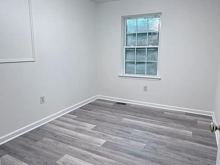 48 Salem Rd — Photo 6