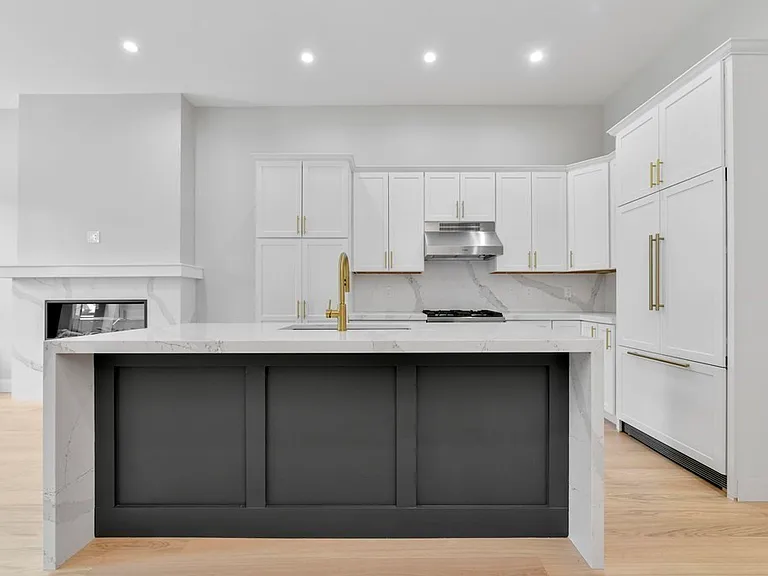 541 State St #3 — Photo 7