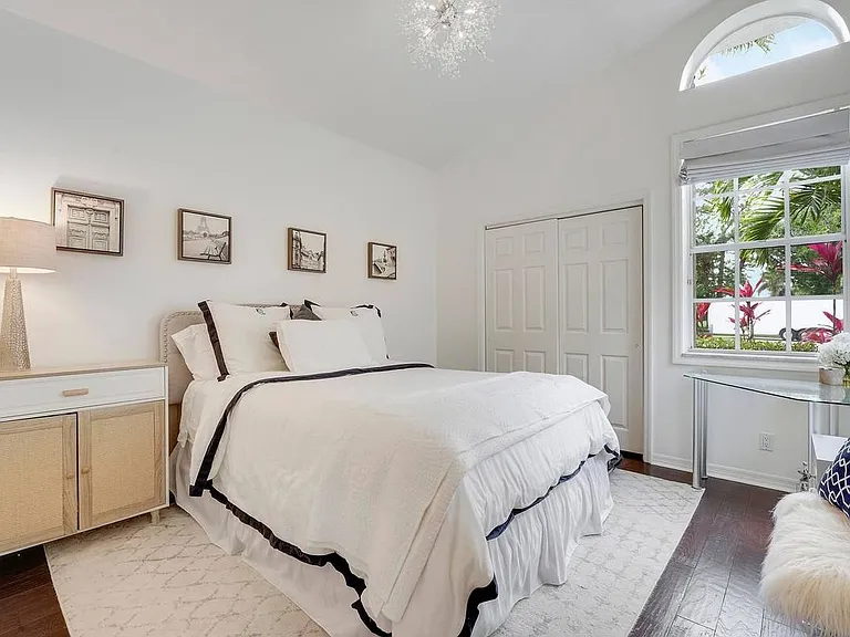 13810 Crosspointe Ct — Photo 16