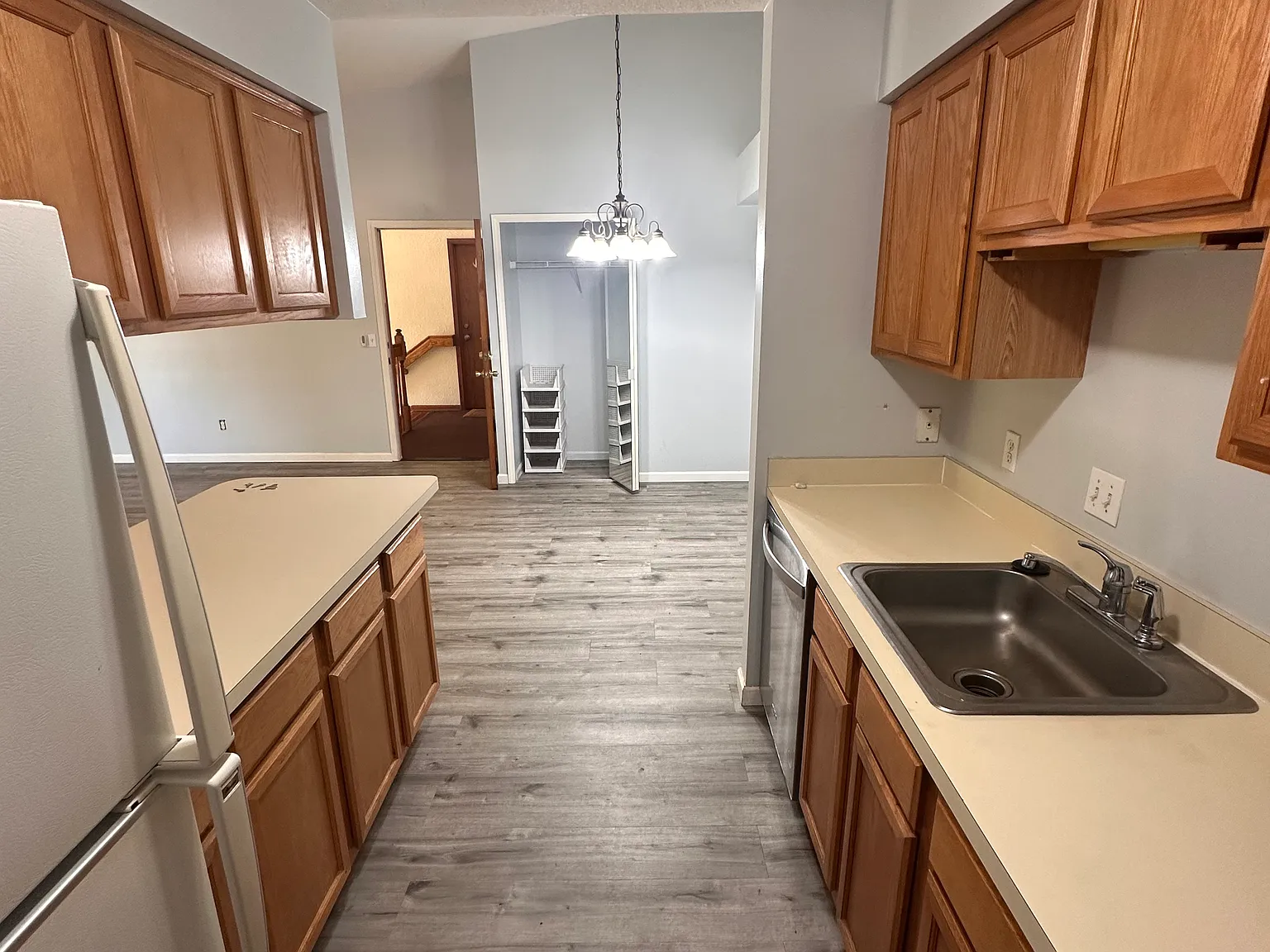 2658 Stadium View Dr — Photo 2