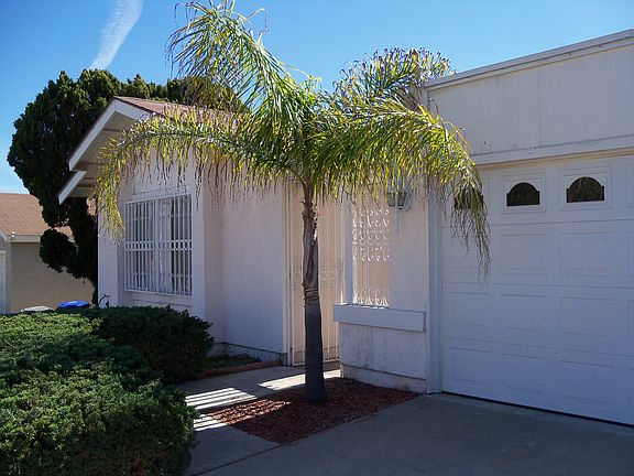 2nd image of 1826 Sonoma Ln