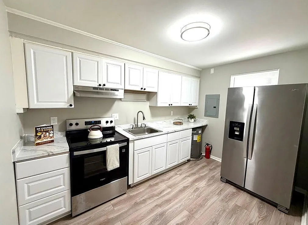 2 bed, 715 sqft, $1,350 — Photo 4