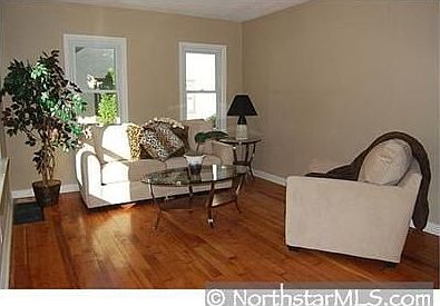 3rd image of 144 Frost St W