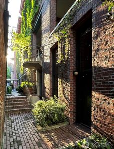 611 Post Avenue #3, Seattle, WA, 98104