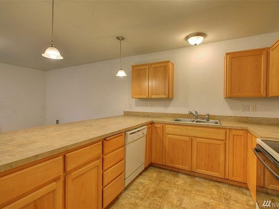 5th image of 16011 124th Avenue Ct E