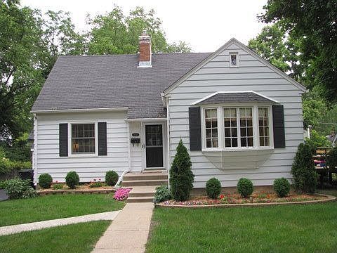 Charming home on quiet street