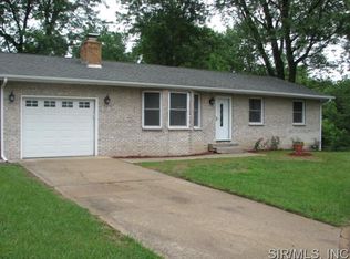 117 Stuart St, Bethalto, IL 62010