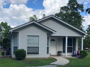66056 Pine St, Mandeville, LA 70448
