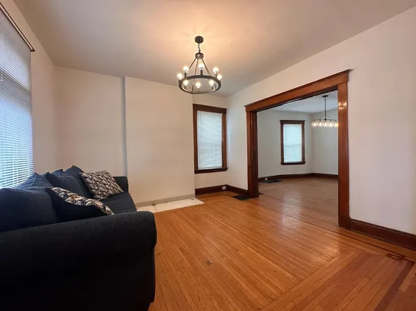 3550 Woodburn Ave, Cincinnati, OH 45207