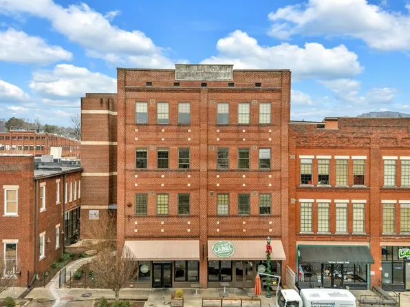 116 Tipton St APT 208, Johnson City, TN 37604