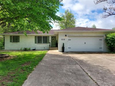 1018 E College Ave, Greenville, IL, 62246