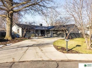 3 S Country Club Ter, York, NE 68467