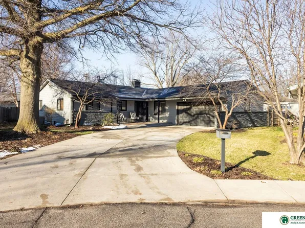 3 S Country Club Ter, York, NE 68467