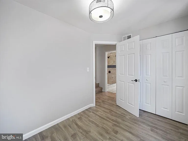 310 N Locust St — Photo 11