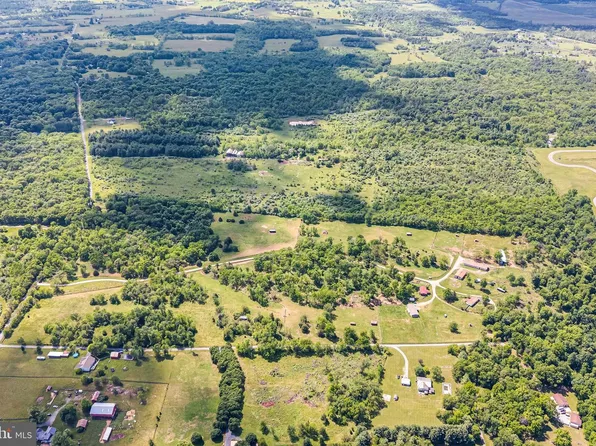 1683 Withers Larue Rd, Berryville, VA 22611