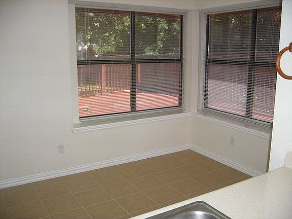 4th image of 6708 Driffield Cir E