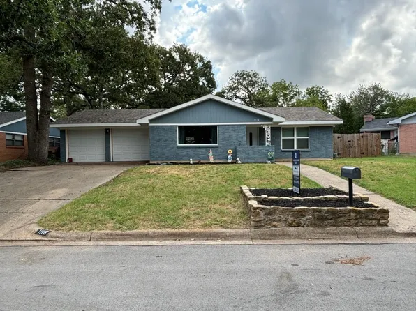 1116 Karla Dr, Hurst, TX 76053