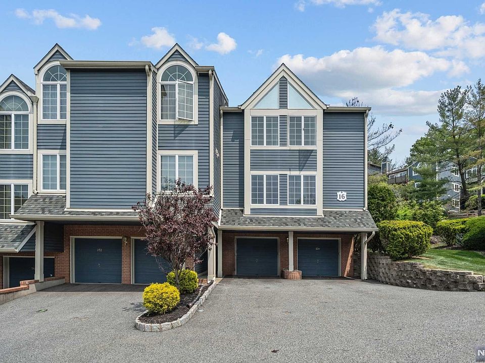 1st image of 254 Cambridge Dr