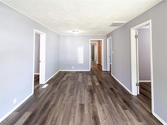 2nd image of 5227 W Wayne Ave