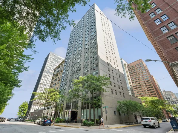 253 E Delaware Pl APT 7G, Chicago, IL 60611