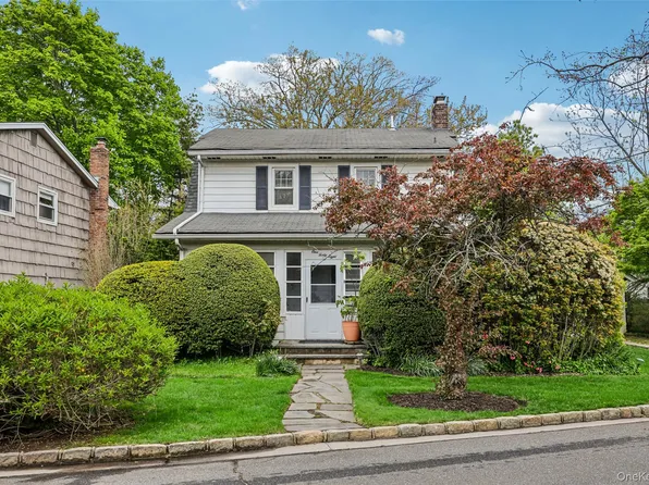 148 Willis Court, Woodmere, NY 11598